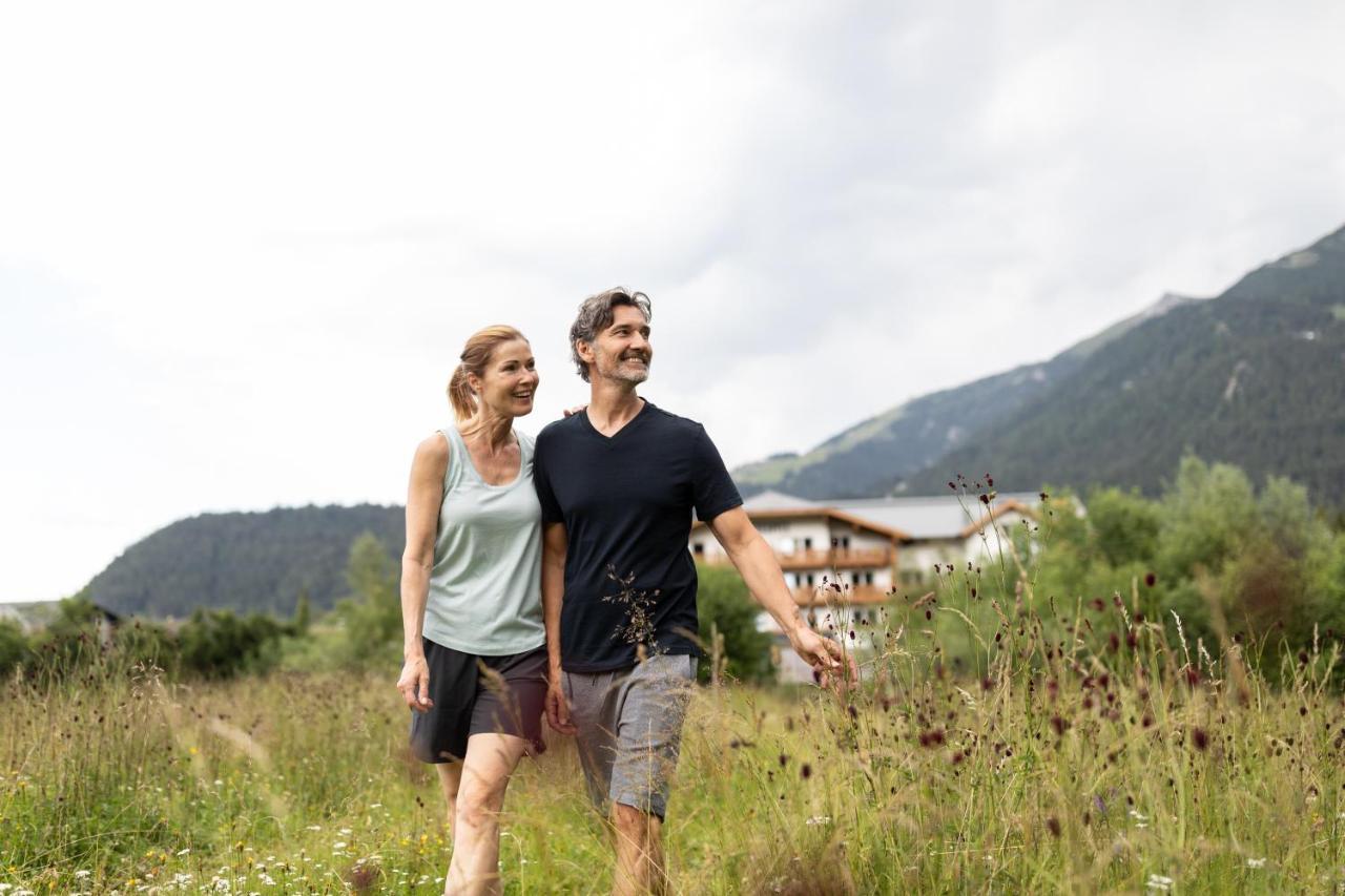 Hotel Seespitz Superior - Adults Only ゼーフェルト・イン・チロル エクステリア 写真