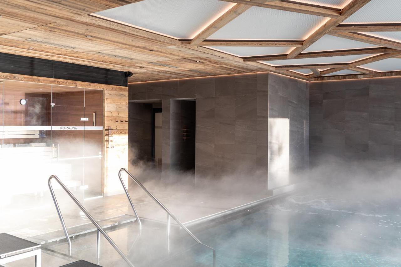 Hotel Seespitz Superior - Adults Only ゼーフェルト・イン・チロル エクステリア 写真